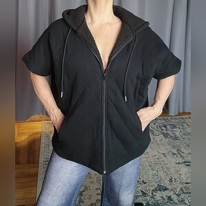 easel Black Short-Sleeve Quilted Zip Hoodie